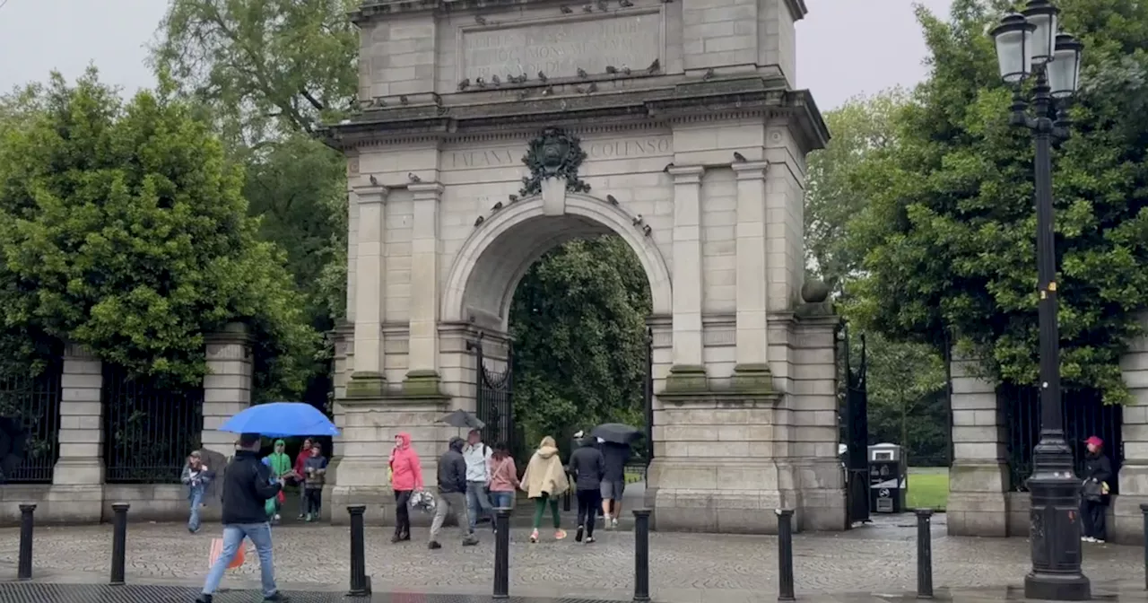  tourists and locals brave the rain amid weather warning