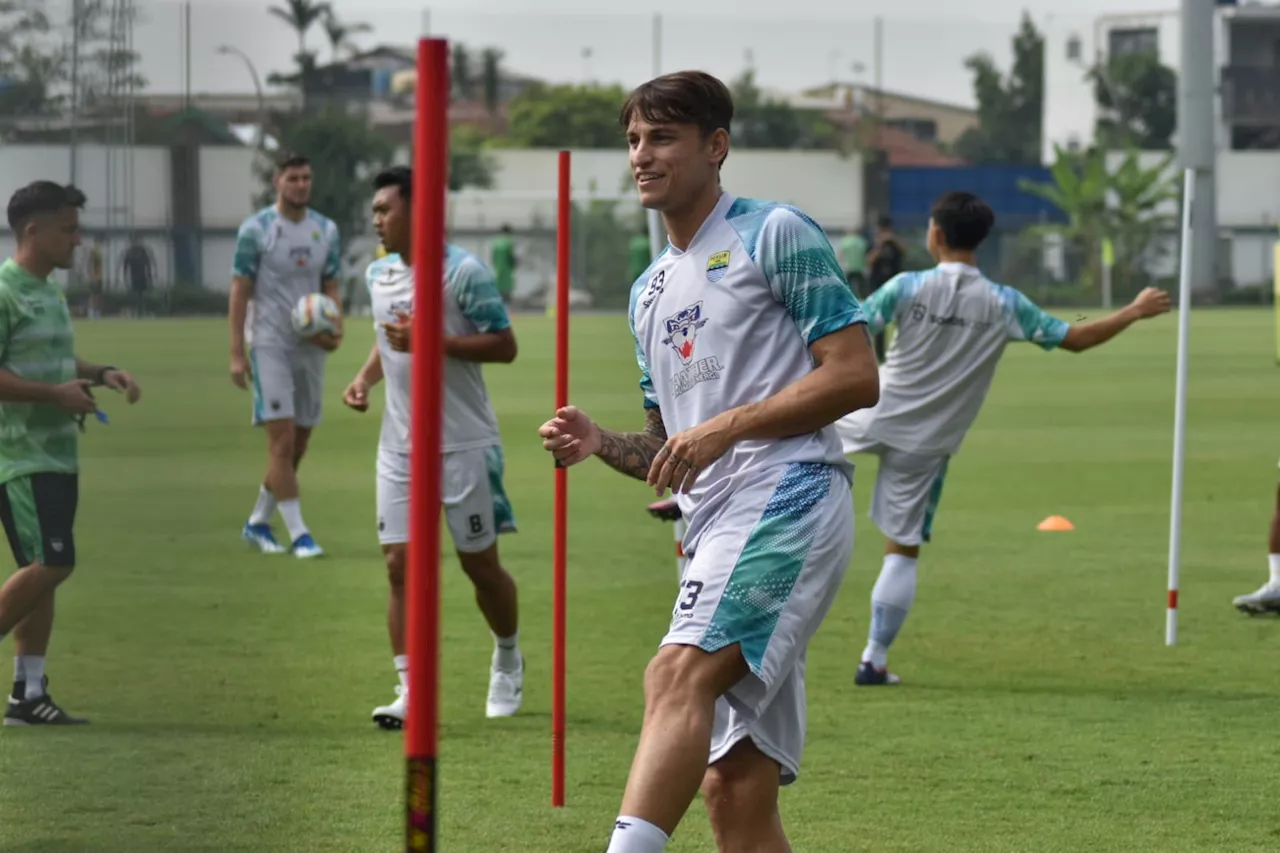 Bojan Hodak Ungkap Masa Depan Stefano Beltrame di Persib Bandung