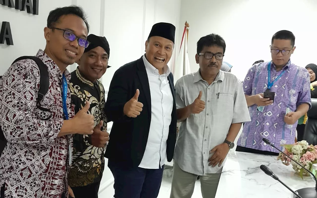 KemenPAN-RB & DPR Sebut Honorer Dituntaskan 2025, PPPK Dapat Pensiun Setara PNS