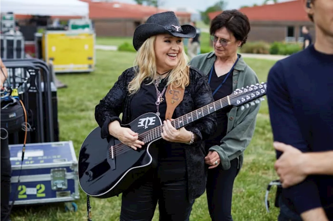 Melissa Etheridge connects with incarcerated women in new docuseries 'I'm Not Broken'