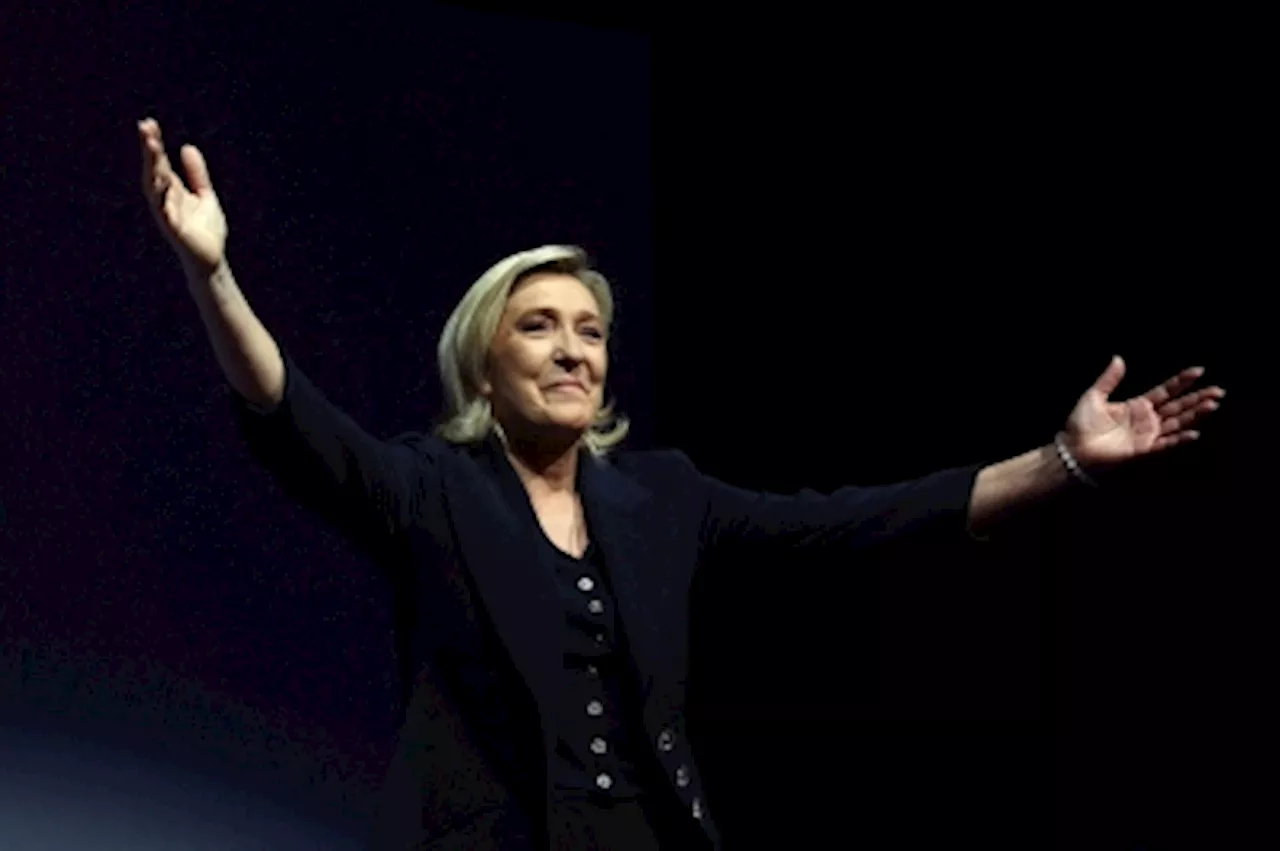 Paris prosecutor investigates Le Pen’s financing for 2022 presidential campaign