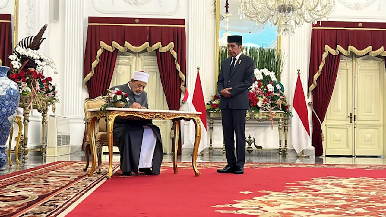 Jokowi Terima Kunjungan Grand Syekh Al Azhar di Istana Merdeka