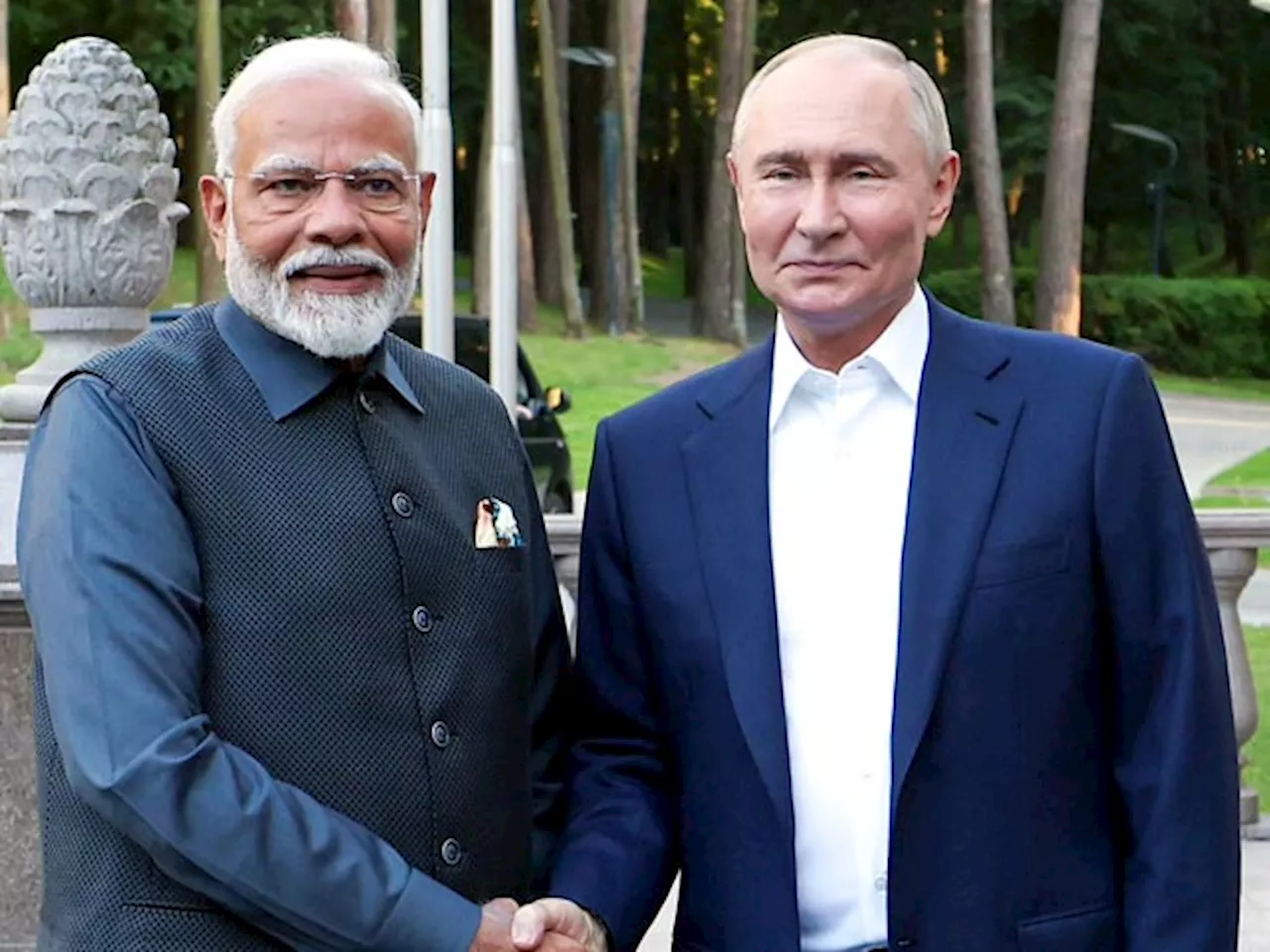 PM Modi Russia Visit: 2 दिन के रूस दौरे पर PM मोदी, राष्‍ट्रपति Putin के साथ किन मुद्दों पर चर्चा?