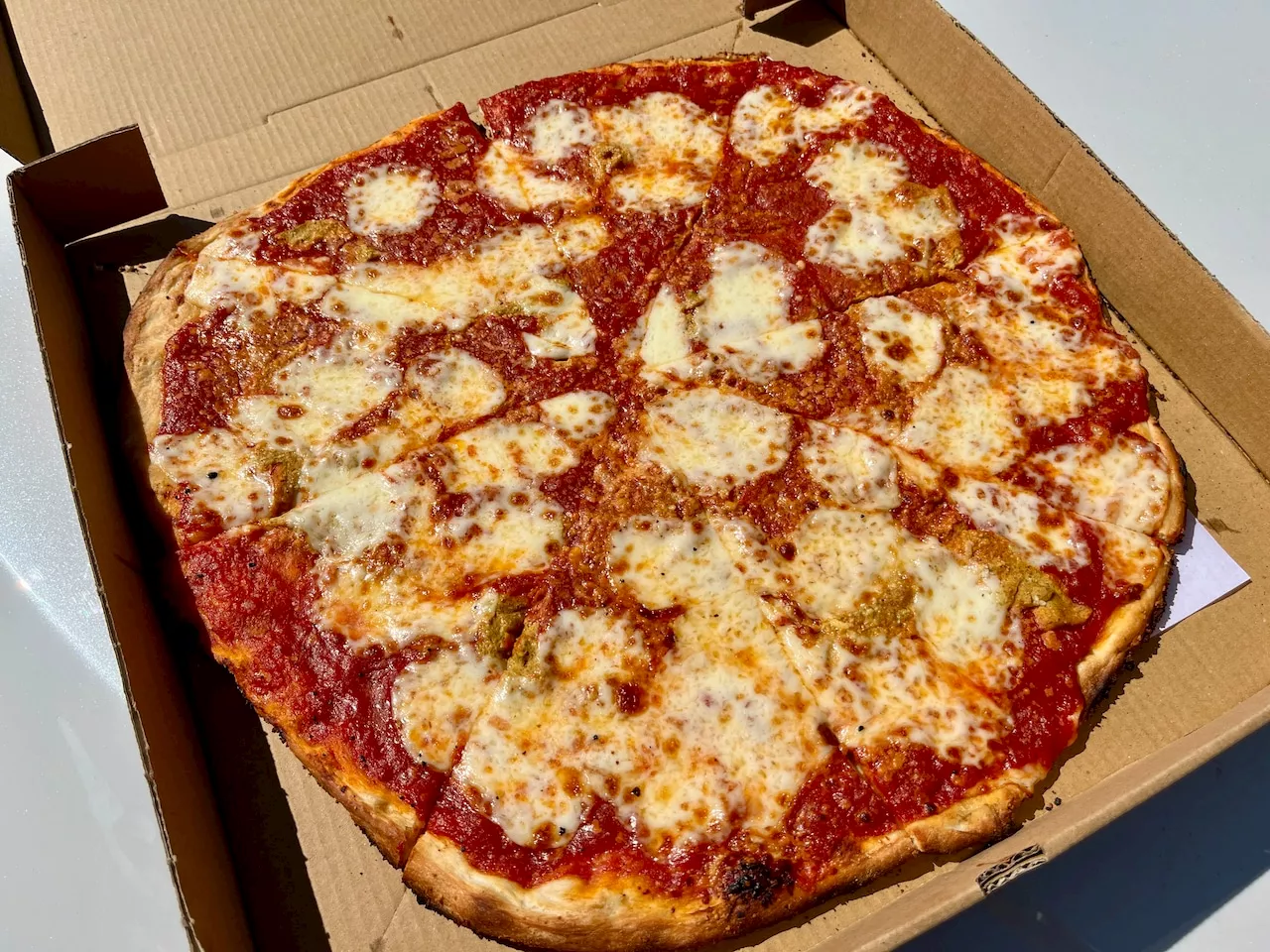 A new pizzeria is serving one of N.J.’s rarest pies. Does it cut the mustard?