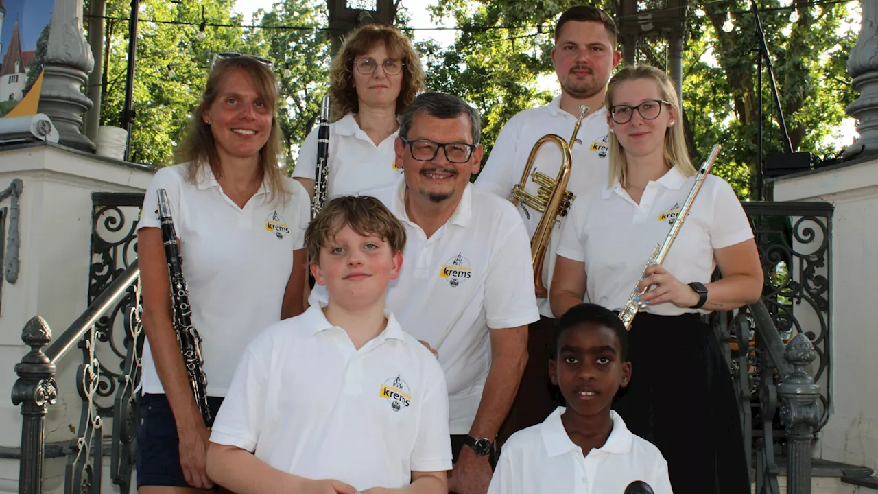 Gute Stimmung bei Sommerkonzert der Kremser Stadtkapelle