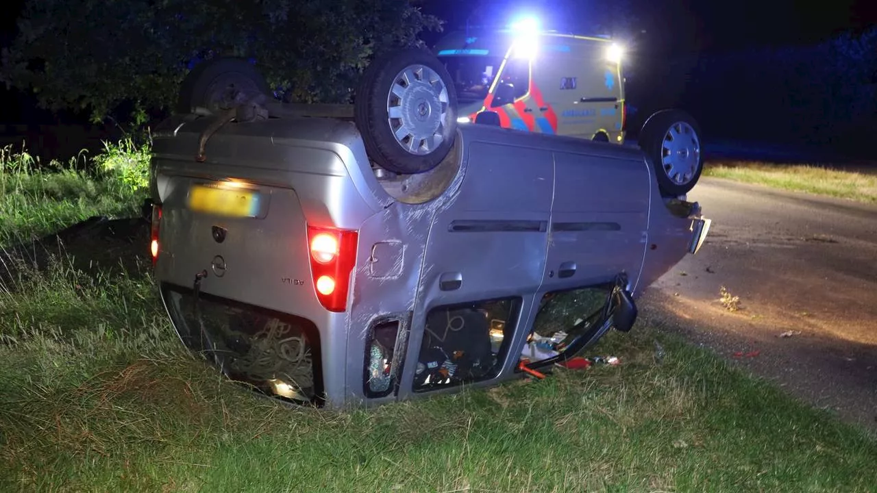 112-nieuws: auto ondersteboven in berm • lange file op A2 en A50