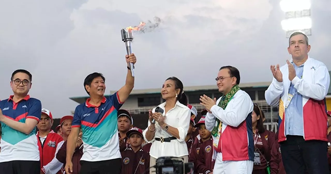 Marcos salutes athletes; Sara, Mike no-show