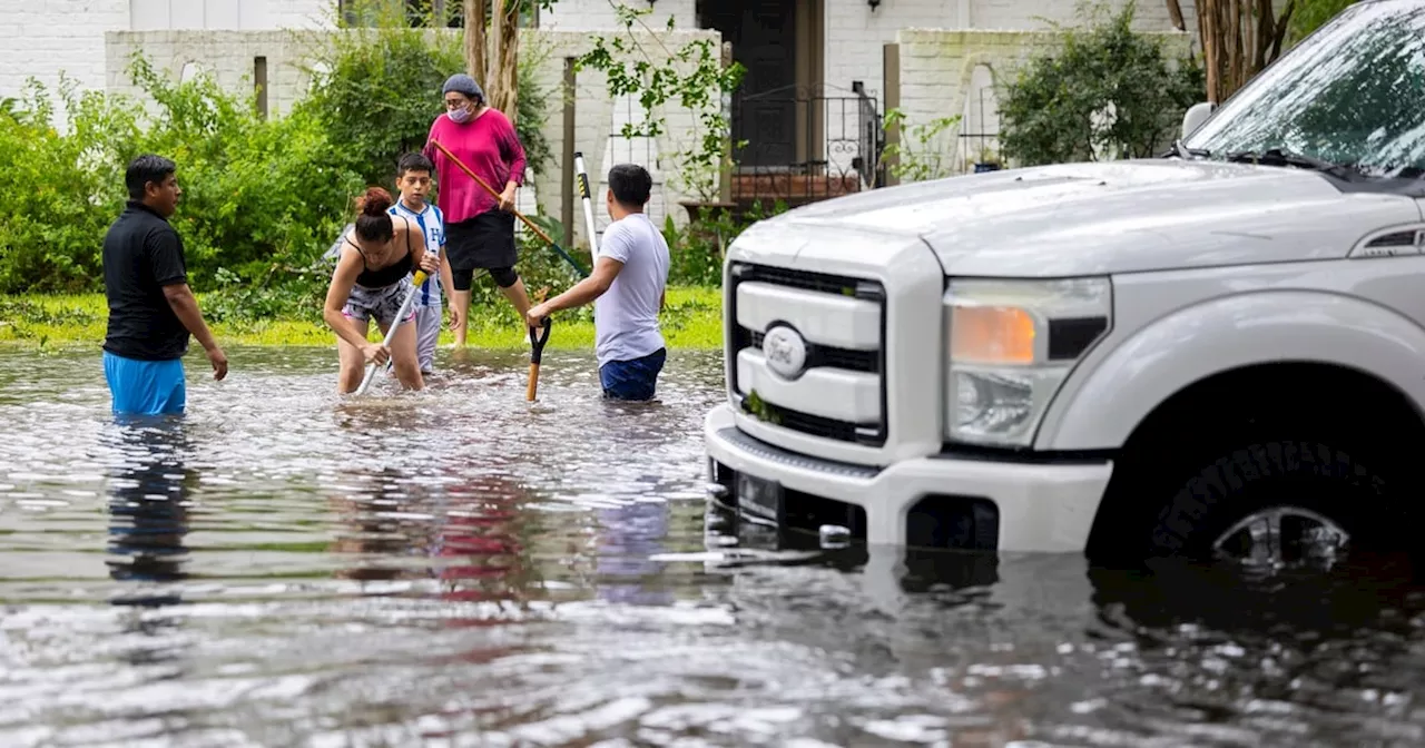 Tropical Storm Beryl: how to get help and how to help Texans