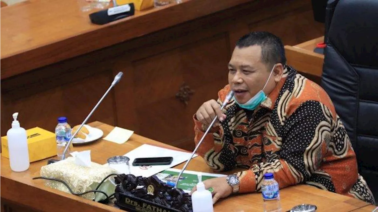 Kasus Influencer Gagal Kelola Saham Terulang, DPR Minta OJK Diminta Perkuat Operasi Siber