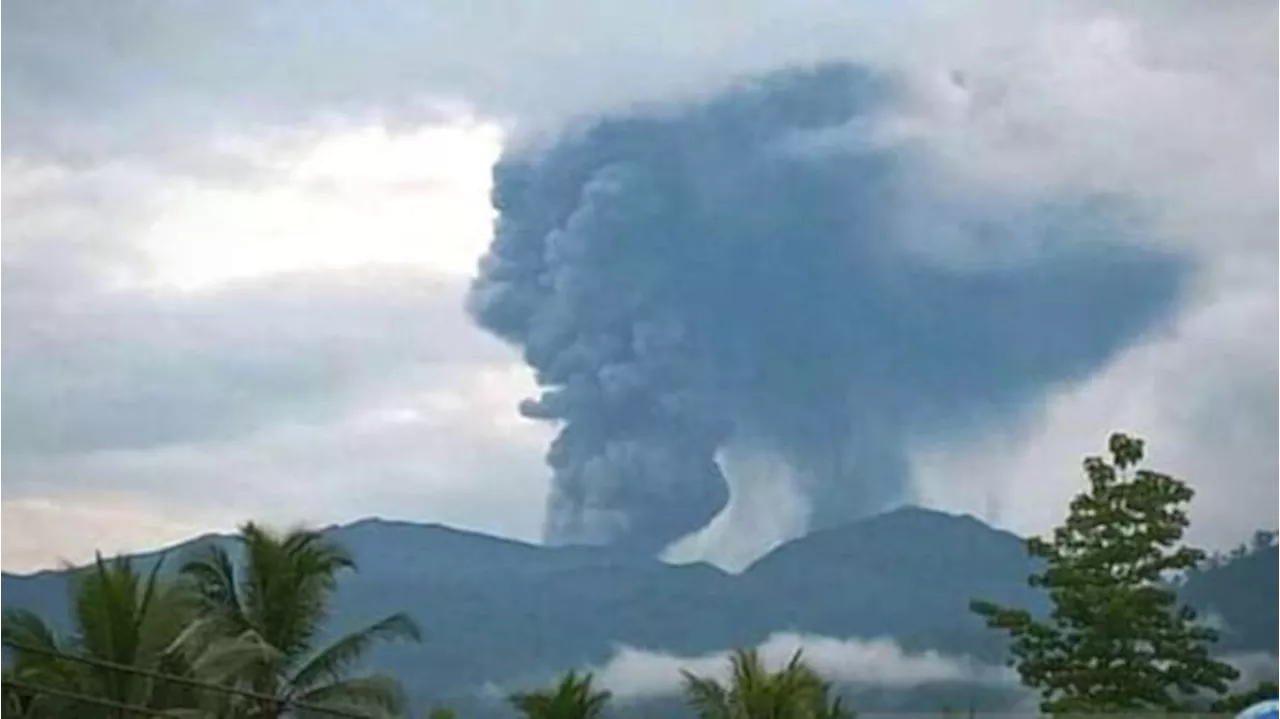 Gunung Dukono di Maluku Utara Meletus Embuskan Abu Setinggi 1,2 Kilometer