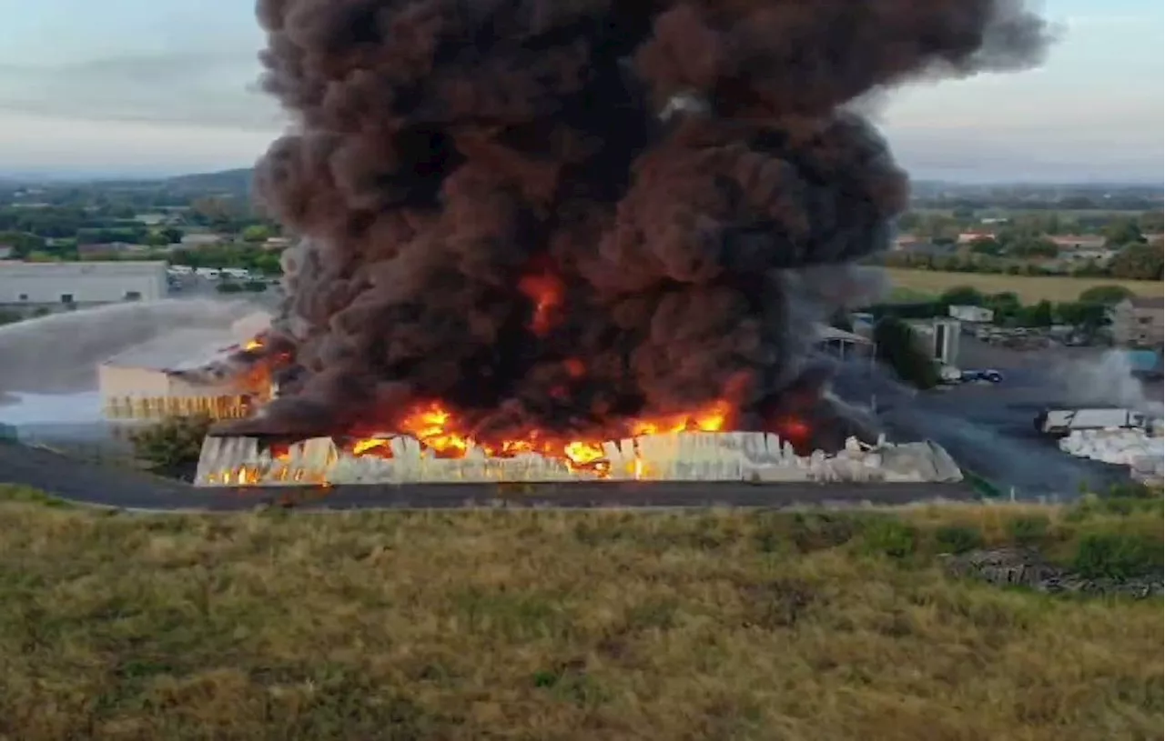 Charente-Maritime : Un incendie détruit l’une des plus importantes usines de pop-corn de France