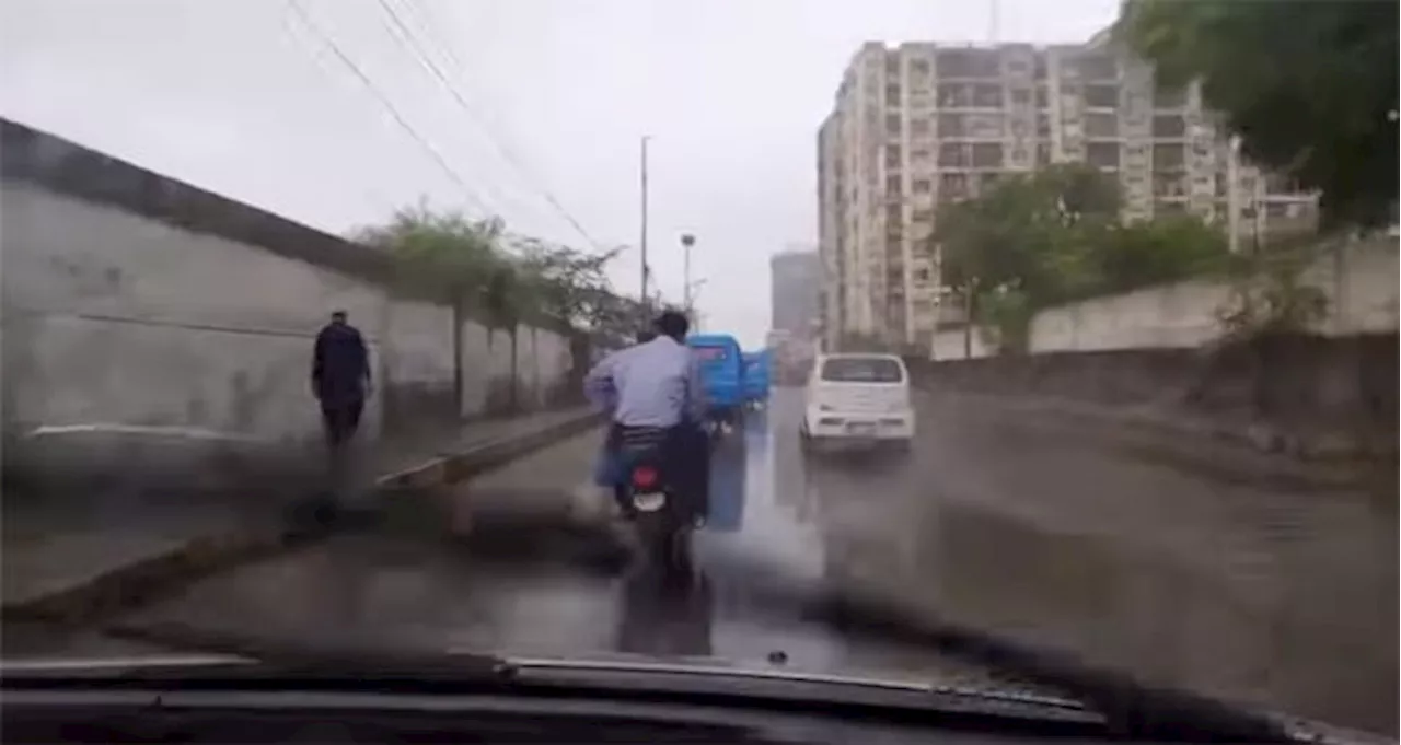 Intermittent rains continuing in Karachi from early morning, making weather pleasant