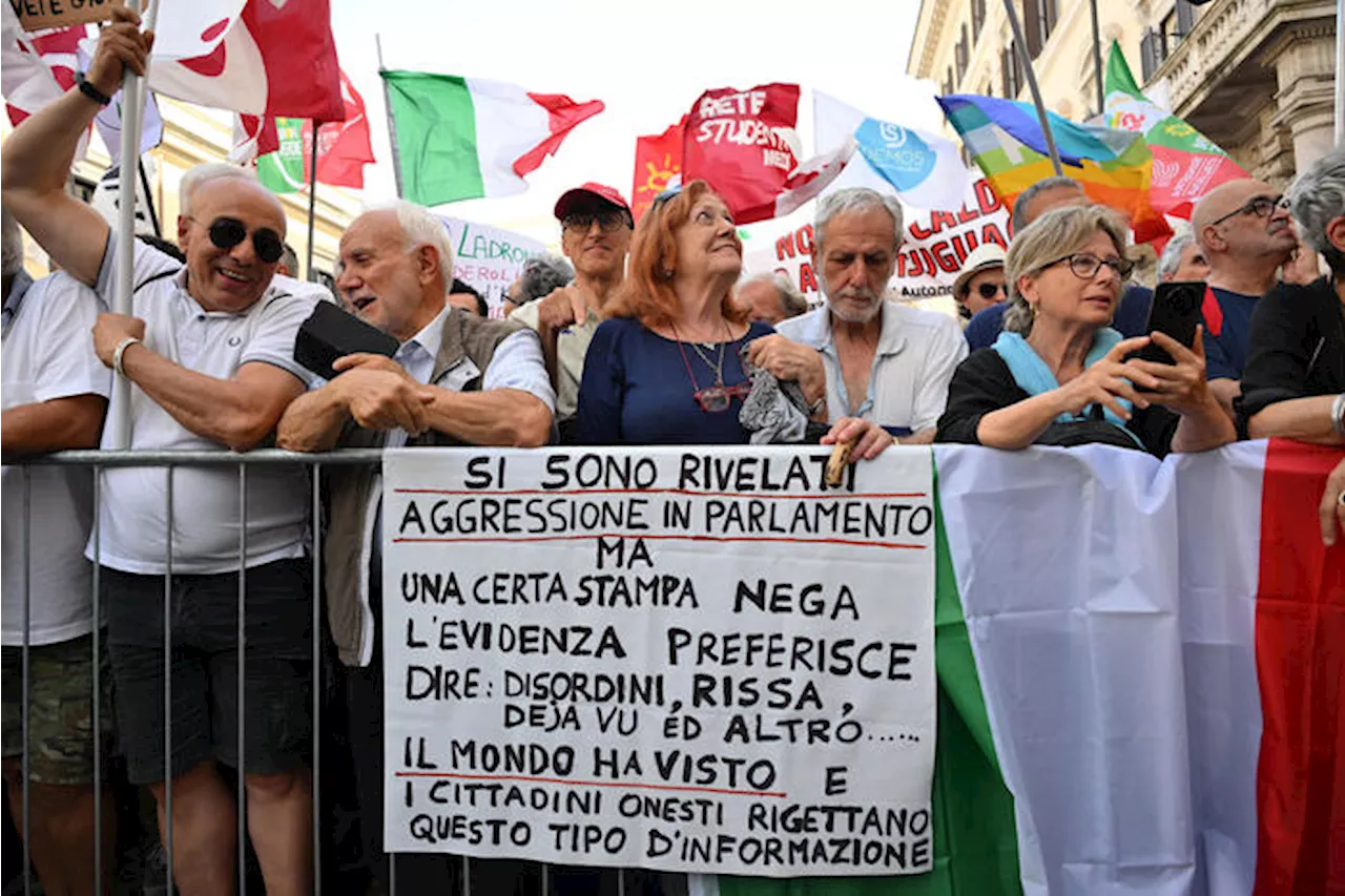 Comitato contro l'autonomia, 500.000 firme solo l'inizio