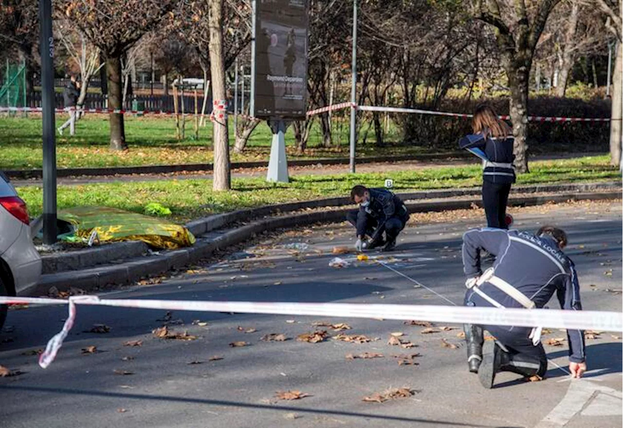 Investe quattro persone sul marciapiede e ne uccide una