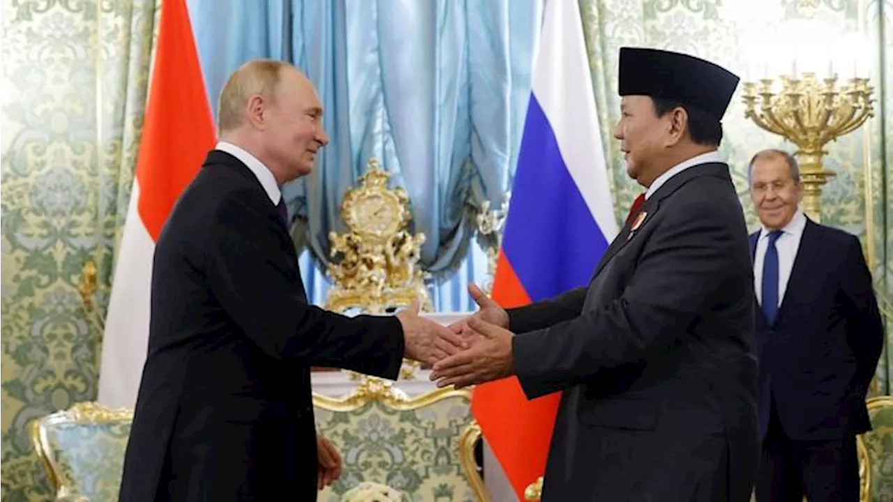 Top! Putin Sambut Prabowo di Moskow, Sebut 'Sahabat' Rusia