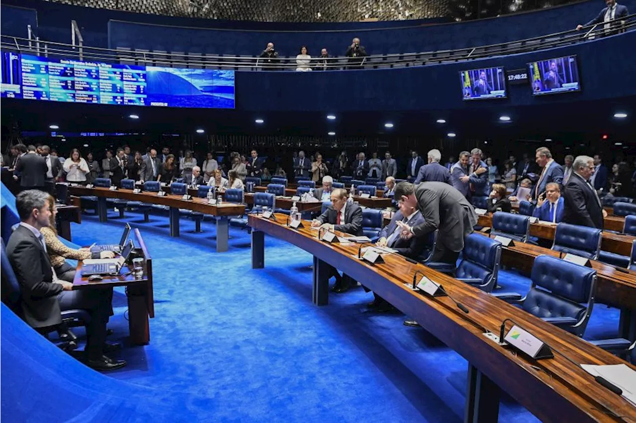 Partido de Bolsonaro tenta turbinar bancada no Senado para 2025