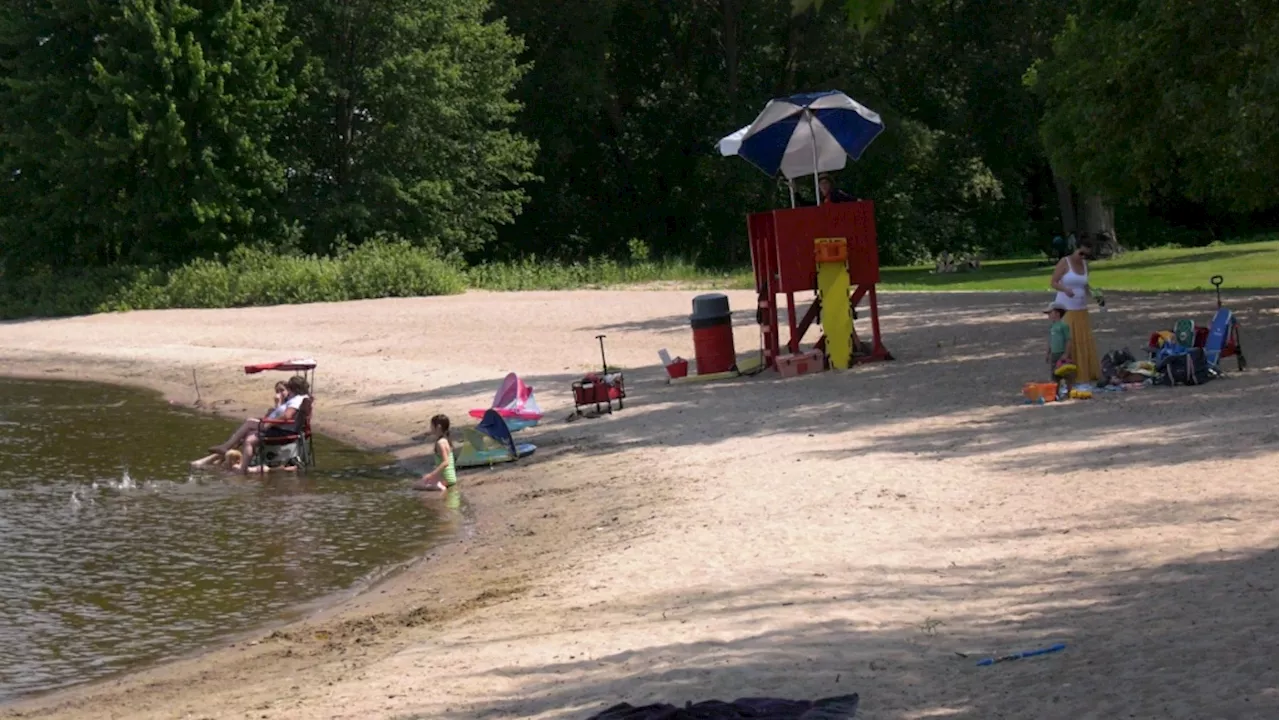 Renfrew County swelters under 3rd heat warning of the summer