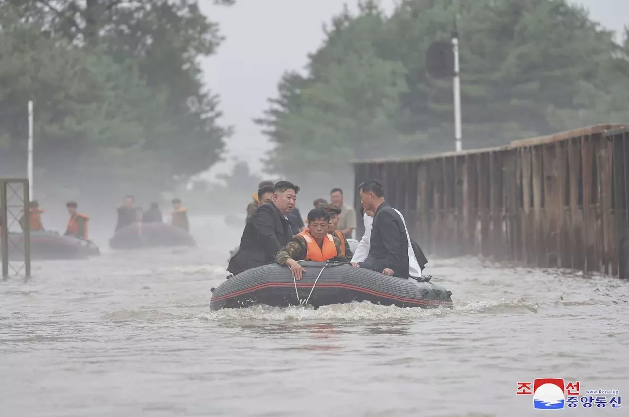 South Korea offers humanitarian aid to flood-hit North Korea