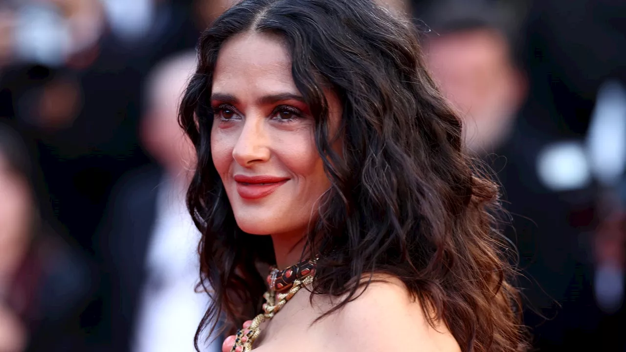 Salma Hayek in the Perfect Wrap-Around Bikini — That's It That's the Post