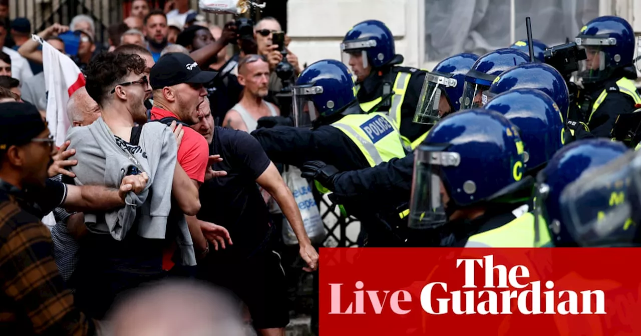 Keir Starmer to hold emergency meeting after second night of unrest following Southport attack