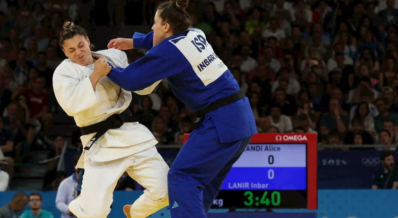 Olimpiadi, Alice Bellandi vince la medaglia d'oro nel judo femminile: battuta l'israeliana Lanir