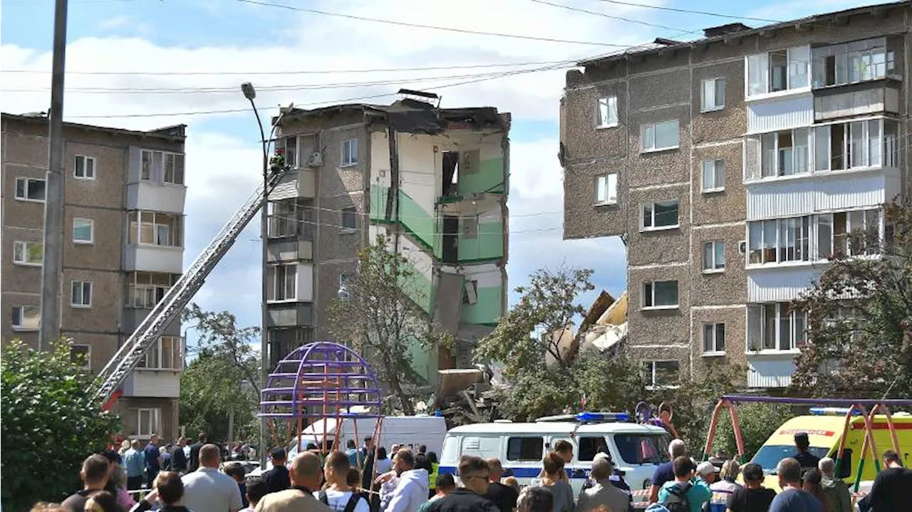 Из-под завалов дома в Нижнем Тагиле спасены 11 человек