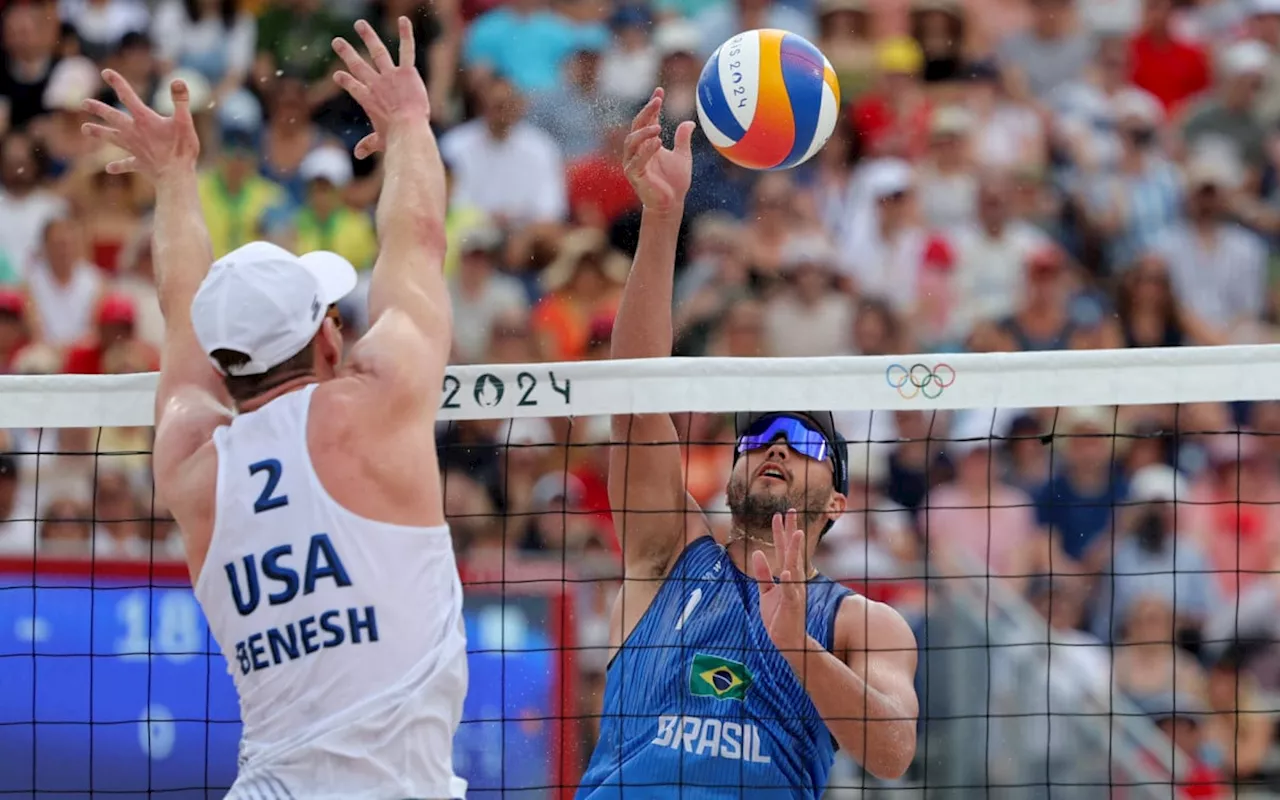 André e George perdem para dupla americana e vão para repescagem no vôlei de praia