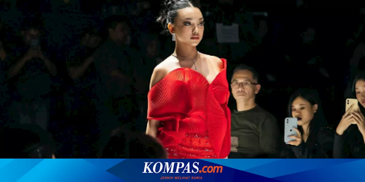 Kondisi Naura Ayu Usai Jatuh Saat Catwalk di JF3