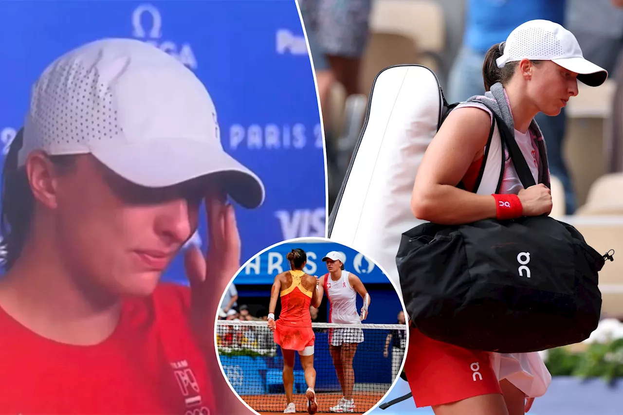 Top-ranked Iga Swiatek in tears after stunning Olympics tennis upset