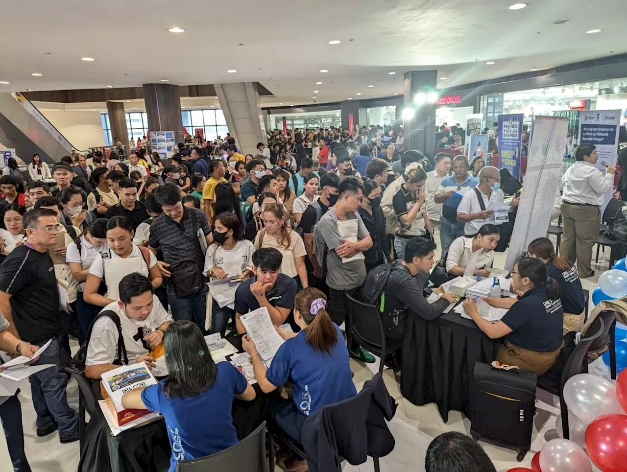 Thousands flock to first Japan-exclusive job fair for aspiring OFWs