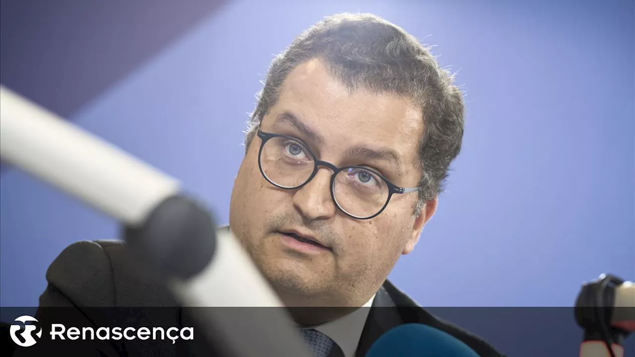 Sarmento avisa que margem para negociar OE é 'curta'. IRC e IRS Jovem podem ser 'calibrados', mas sem 'desvirtuar' programa de Governo