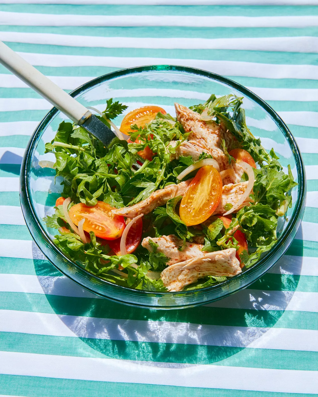 Chicken and Tomato Salad with Spicy Vinaigrette