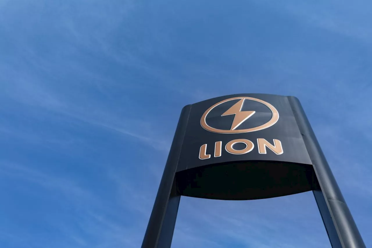 Lion Electric announces 300 more layoffs, driving stock into the tank