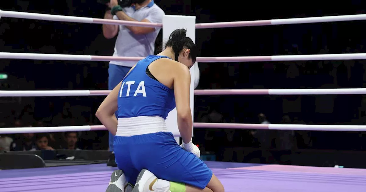 Italiana desiste de luta contra boxeadora reprovada em teste de gênero aos 46 segundos