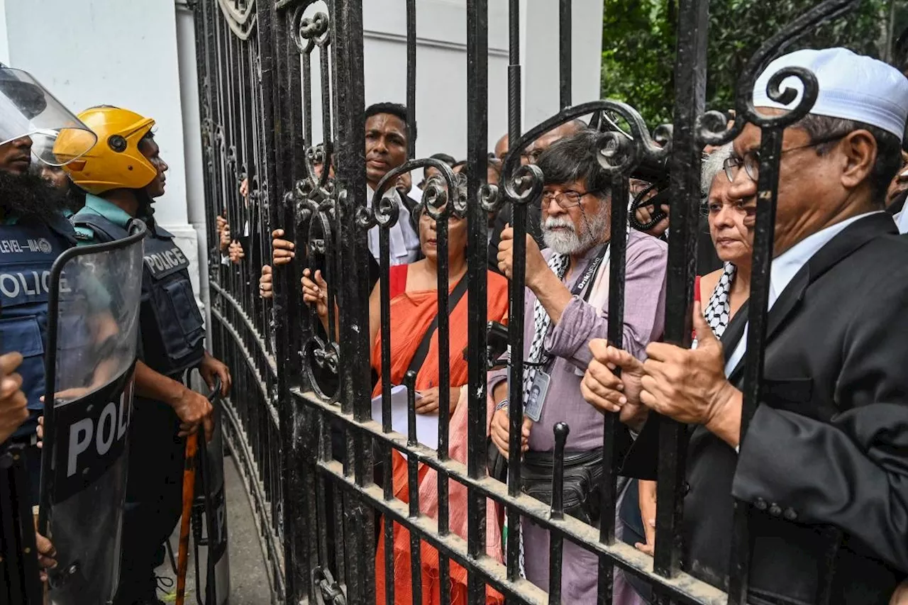 Bangladeshi police release student leaders after unrest