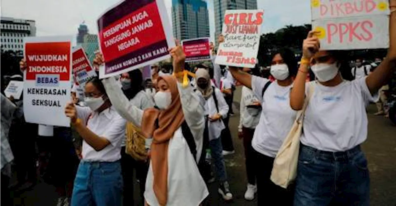 Indonesia’s new health law legalizes first-trimester abortions for rape victims and medical emergencies