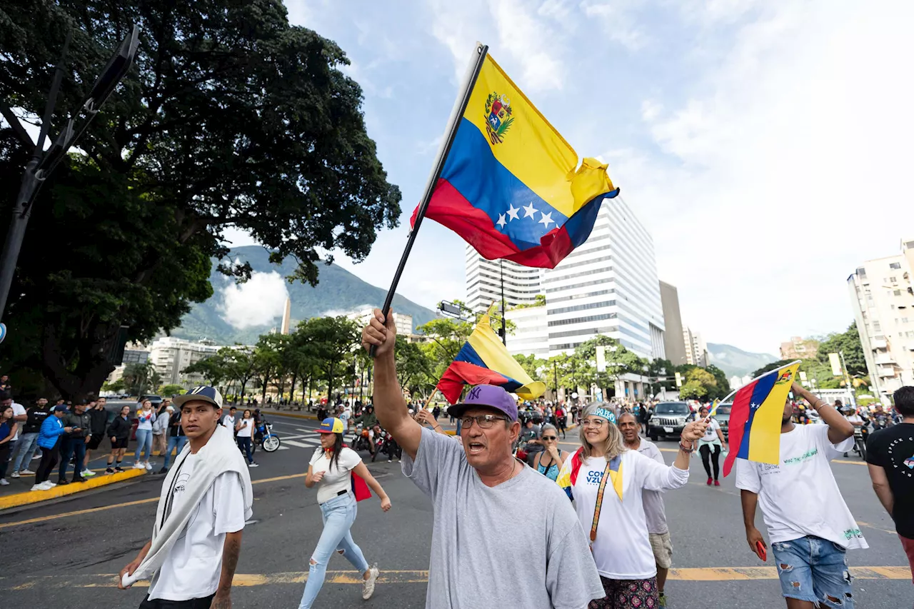 Maduro solicita auditoría electoral al Tribunal Supremo y el Centro Carter se lanza a criticarlo