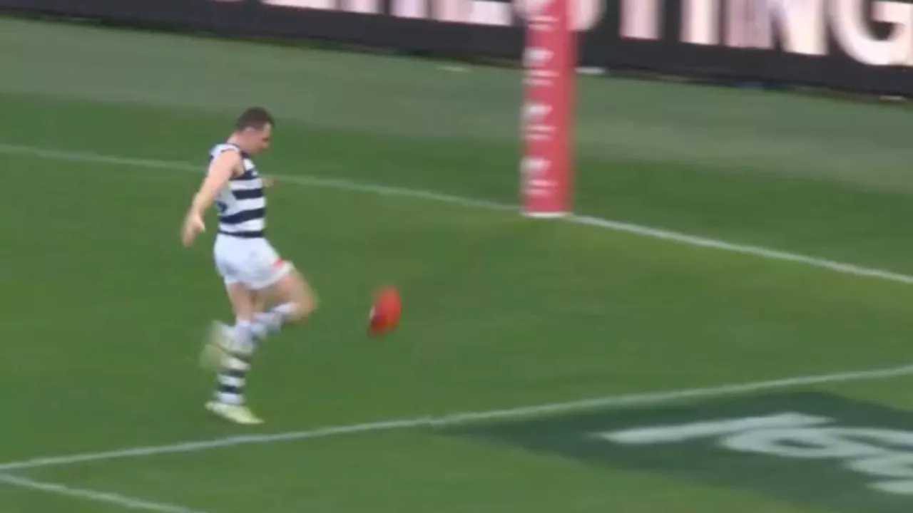 Geelong coach Chris Scott laughs off Patrick Dangerfield blunder in thrilling win over Fremantle