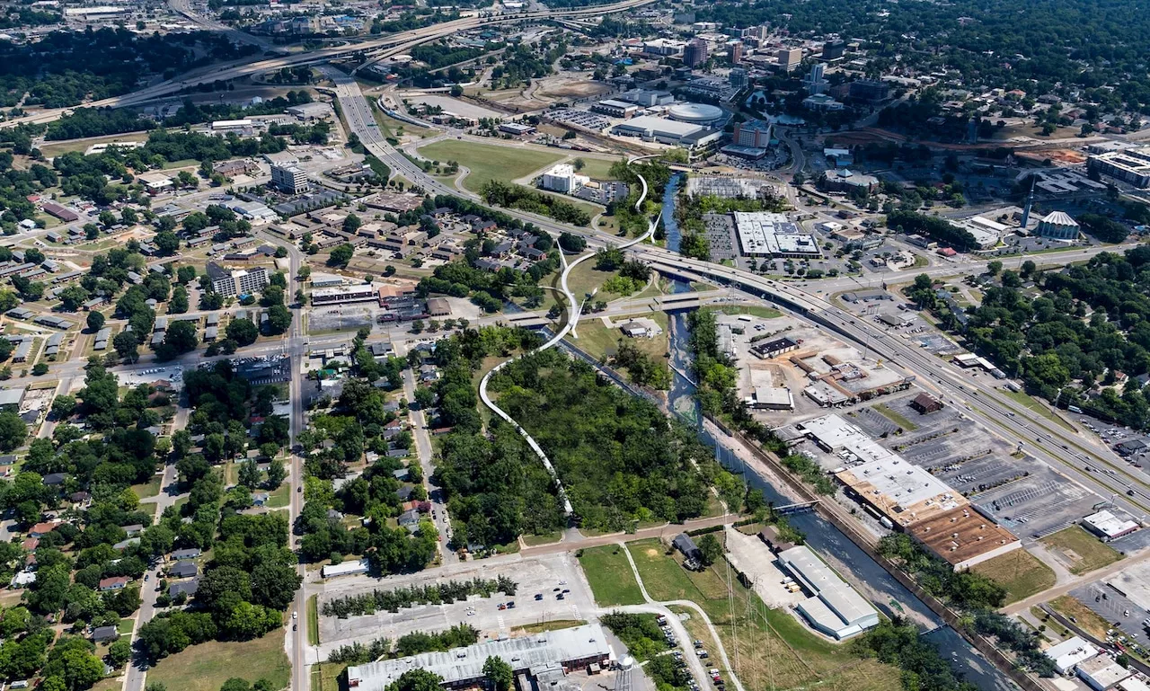 Huntsville council Oks contracts for $65 million ‘Skybridge’-Pinhook Creek project