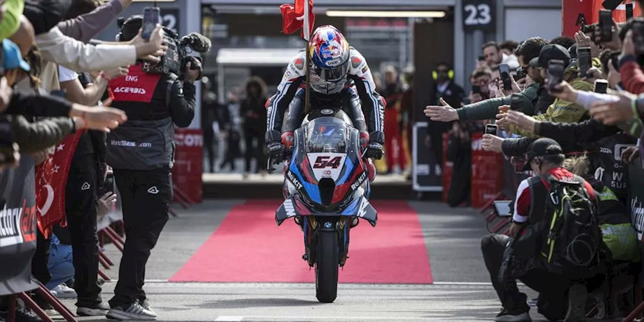 Hasil Superpole WorldSBK Portugal 2024: Toprak Razgatlioglu Kalahkan Alex Lowes