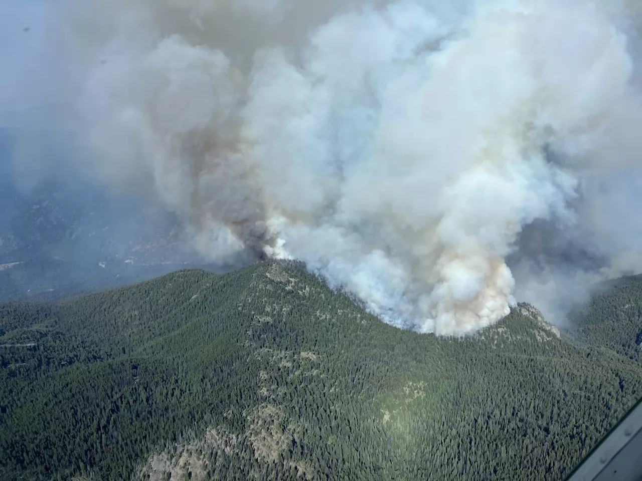 More than 400 lightning strikes spark eight new wildfires, BC Wildfire Services says