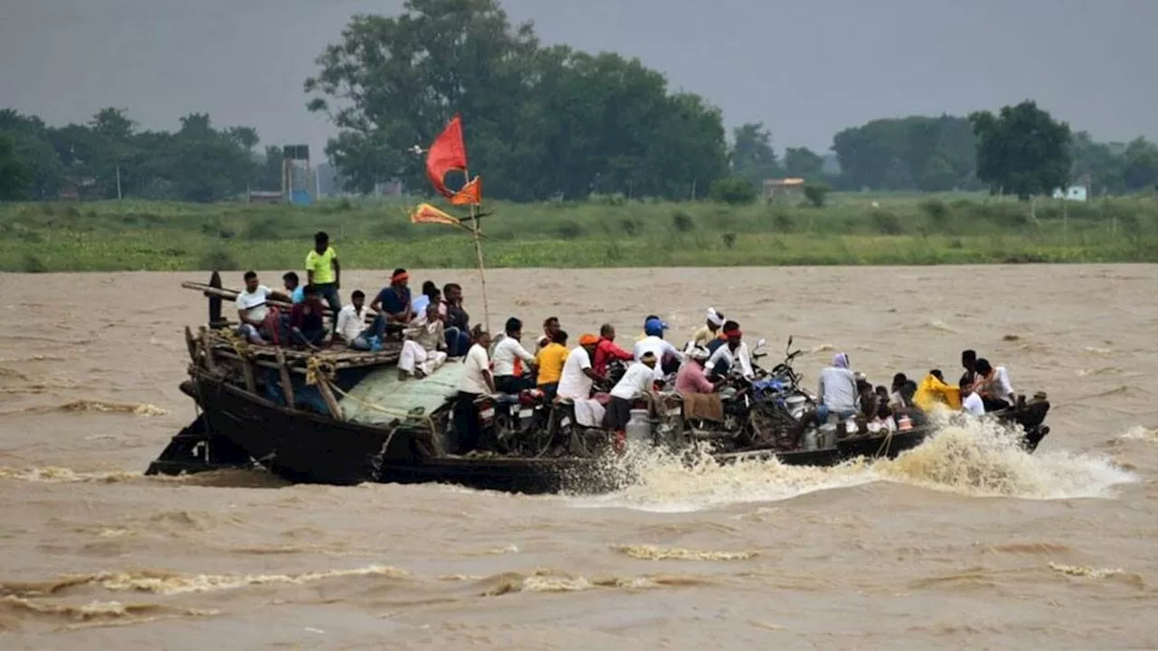 Flood in Patna: पटना में रौद्र रूप में आई गंगा, तीन स्थानों पर जल स्तर लाल निशान के पार; लोगों की बढ़ी टेंशन