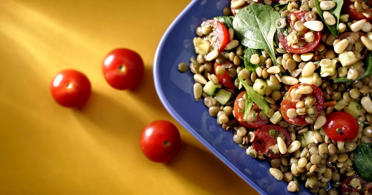 Lentil Salad With Tomatoes, Zucchini and Arugula