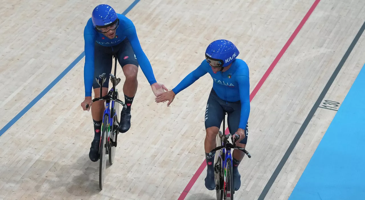 Elia Viviani e Simone Consonni, chi sono i due ciclisti azzurri argento nella madison