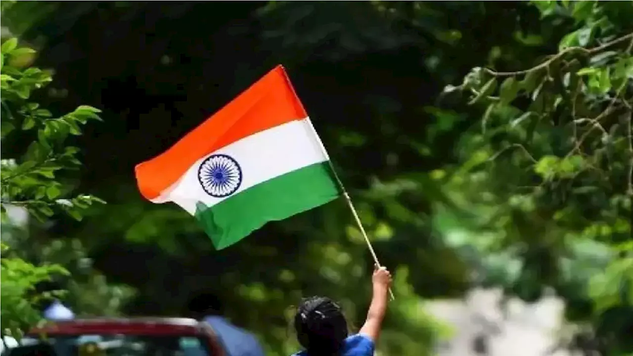 Har Ghar Tiranga 2024: ऐसे सेल्फी पोस्ट करके मनाएं स्वतंत्रता दिवस, जानें पूरी डिटेल