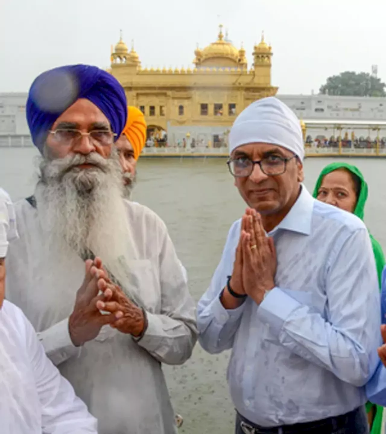 सीजेआई ने स्वर्ण मंदिर में टेका मत्था, इसे बताया 'सौभाग्य'