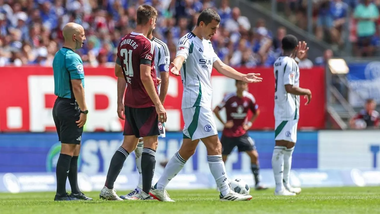 FC Schalke 04 nach 'Rot'-Eklat stinksauer - Karaman mit Wutrede gegen Schiedsrichter