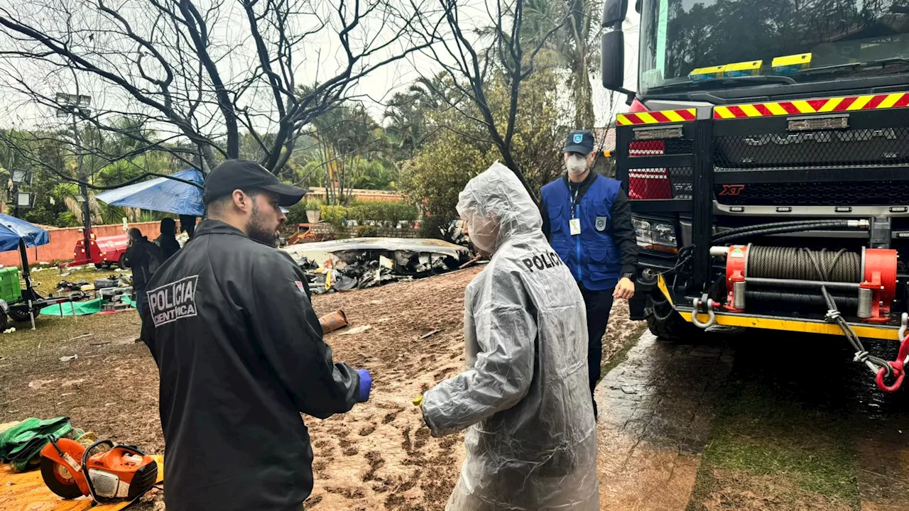 IML recebeu 24 corpos e identificou o piloto da aeronave que caiu em SP