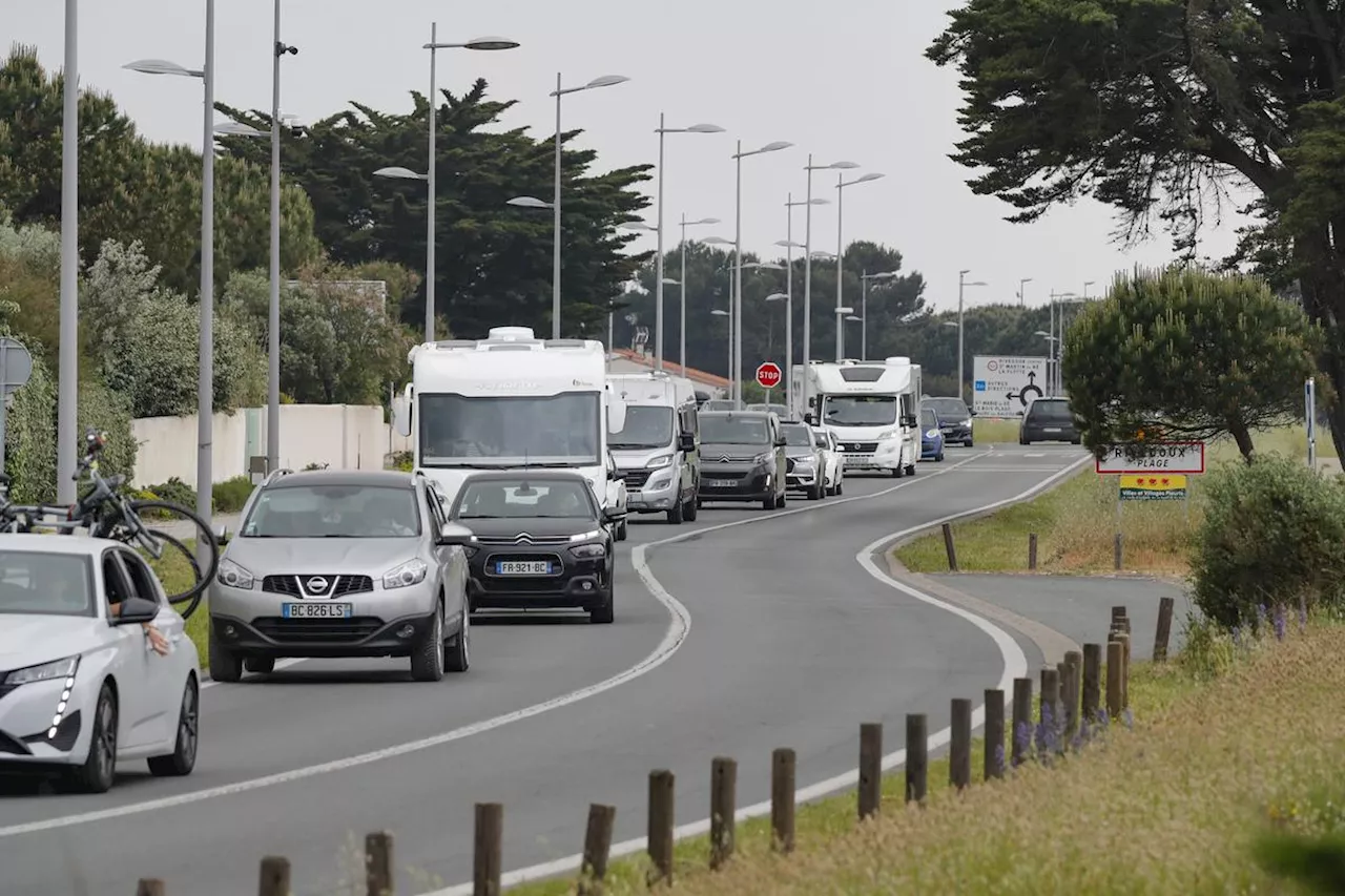 Chassé-croisé des vacances : plus de 1 100 kilomètres de bouchons cumulés à la mi-journée