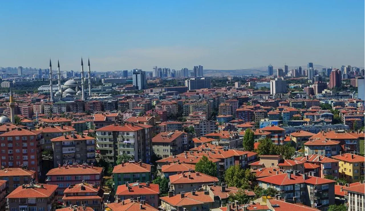 « Nous ne sommes pas comme les pays que vous avez colonisés » : la Turquie interdit toute nouvelle inscription dans les écoles françaises